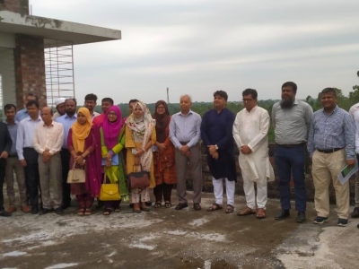 1_All-Teachers-VC-Registrars-Group-Photo-with-UGC-Member-Director-during-Inspection-at-the-roof-of-the-Building-3