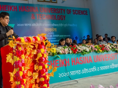 1_Dr.-H.B.M-Iqbal-Hon_ble-Chairman-BoT-SHUST-giving-addressed-in-the-Reception-Ceremony