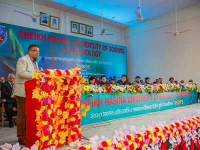 1_Giving-speech-Head-of-HR-of-the-Premier-Bank-Ltd.-in-the-Reception-Program