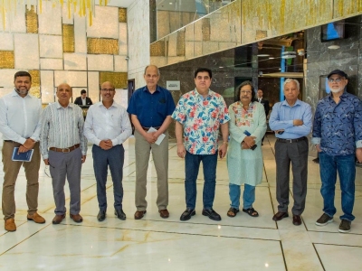 1_Photo-Session-From-Left-4-Dr.-Saifur-Rahman-Joseph-Loring-Professor-Virginia-Tech-University-stand-with-Chairman-BoT-and-others